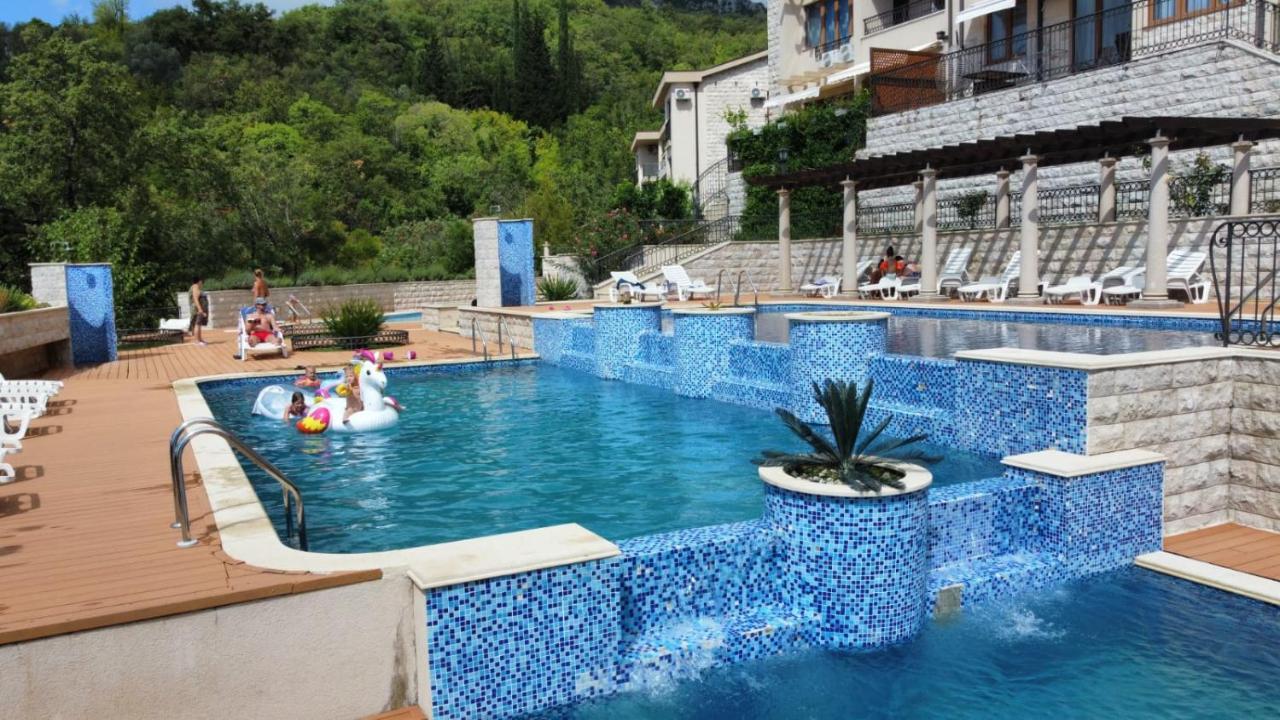 Adria Sea & Mountains Apartment Herceg Novi Ngoại thất bức ảnh